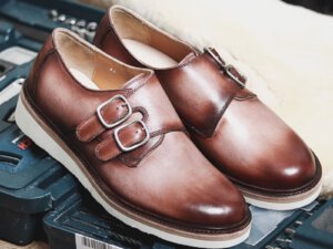 Bán giày tây nam da bò sneaker đẹp monkstrap knar kanat nâu trắng 003