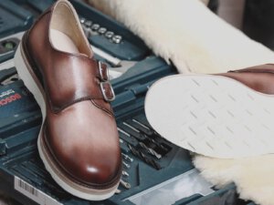 Bán giày tây nam da bò sneaker đẹp monkstrap knar kanat nâu trắng 001