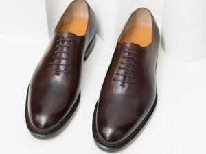 Giày tây Oxford Wholecut đơn giản O2038 004