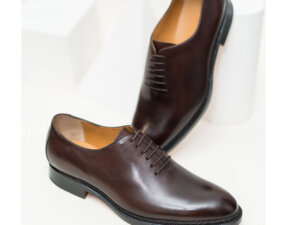 Giày tây Oxford Wholecut đơn giản O2038 002