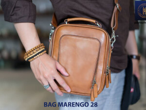 Túi đeo quai chéo nam da bò Marengo 28 004