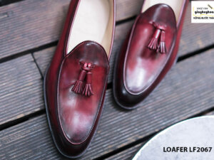 Giày lười nam chuông màu đỏ đô Tassel Loafer LF2067 005