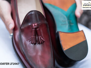 Giày lười nam chuông màu đỏ đô Tassel Loafer LF2067 003