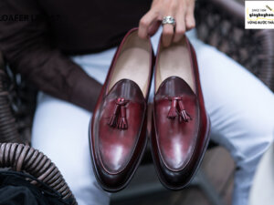 Giày lười nam chuông màu đỏ đô Tassel Loafer LF2067 001