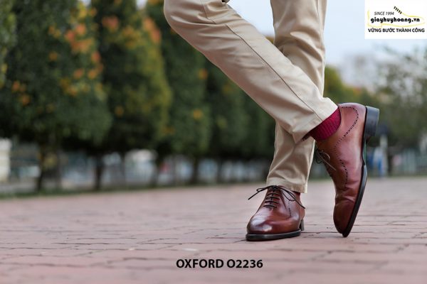 Giày da nam Wholecut đục lỗ Oxford O2236 010