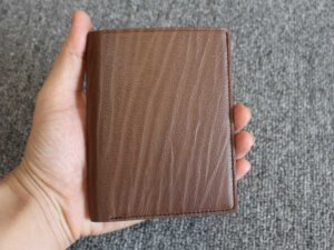 Bóp Ví nam dáng đứng da vân gỗ cao cấp 004