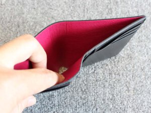 Bóp Ví nam đứng 1 ngăn dài da vân Saffiano 005