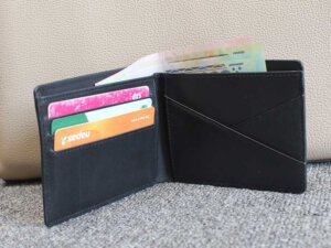 Bóp Ví nam ngang da bê con thiết kế độc đáo 003