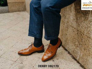 Giày da nam đơn giản phối với suit Derby DB2170 001