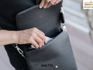Túi da bò đeo chéo da hạt nam thời trang T70 004