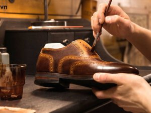 banner trang chủ công ty đóng giày da thủ công cao cấp giayhuyhoangvn