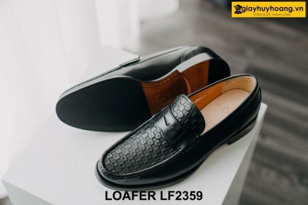 Giày lười da nam nổi bật với da vân Loafer LF2359 004