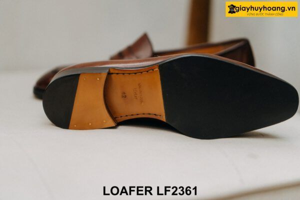 Giày lười da nam nâu phối quần jeans Loafer LF2361 004