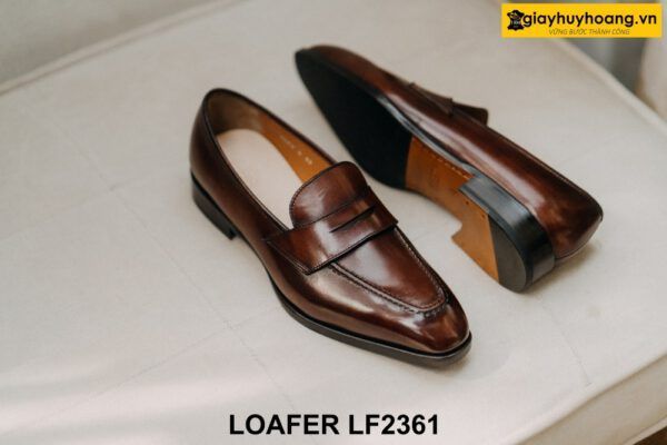 Giày lười da nam nâu phối quần jeans Loafer LF2361 003