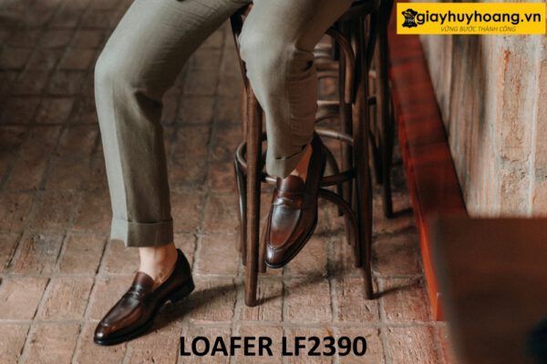 Giày lười nam đế da bò dấu chỉ Loafer LF2390 002