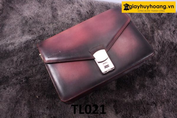 Ví cầm tay nam da bò màu patina khóa chốt TL021 001