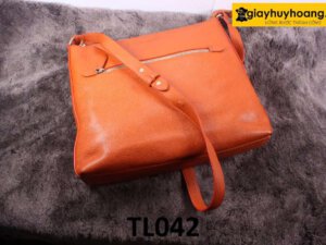 Túi đeo chéo nữ da bò hạt màu cam TL042 001