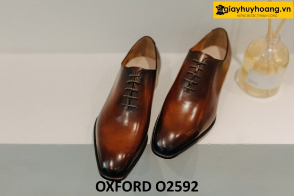 Giày da Oxford Wholecut nam mũi trơn không họa tiết O2592 001