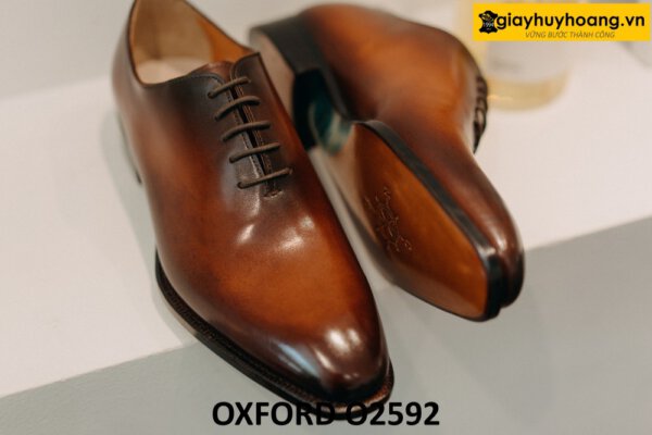Giày da Oxford Wholecut nam mũi trơn không họa tiết O2592 004