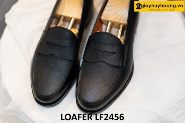 Giày lười nam màu đen da vân saffiano loafer LF2456 001