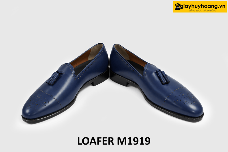 ban-giay-luoi-da-nam-mau-xanh-navy-loafer-m1919-002 Giày lười loafer nam trẻ trung xanh navy M1919 004
