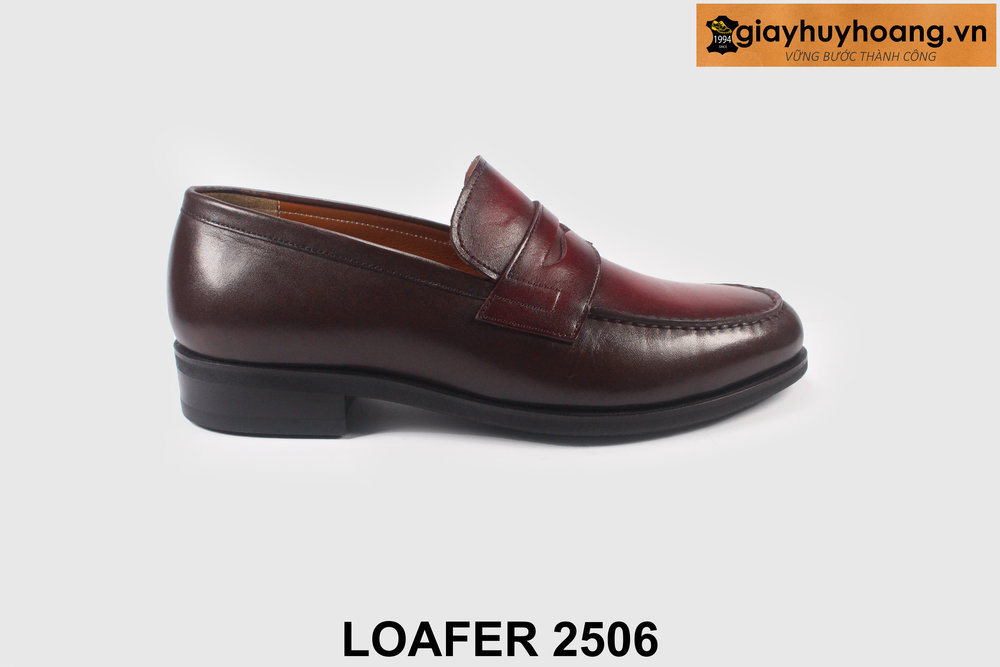 giay-luoi-da-nam-cong-so-thu-cong-loafer-2506-01 Giày lười nam trẻ trung đỏ đô sang trọng Loafer 2506 001
