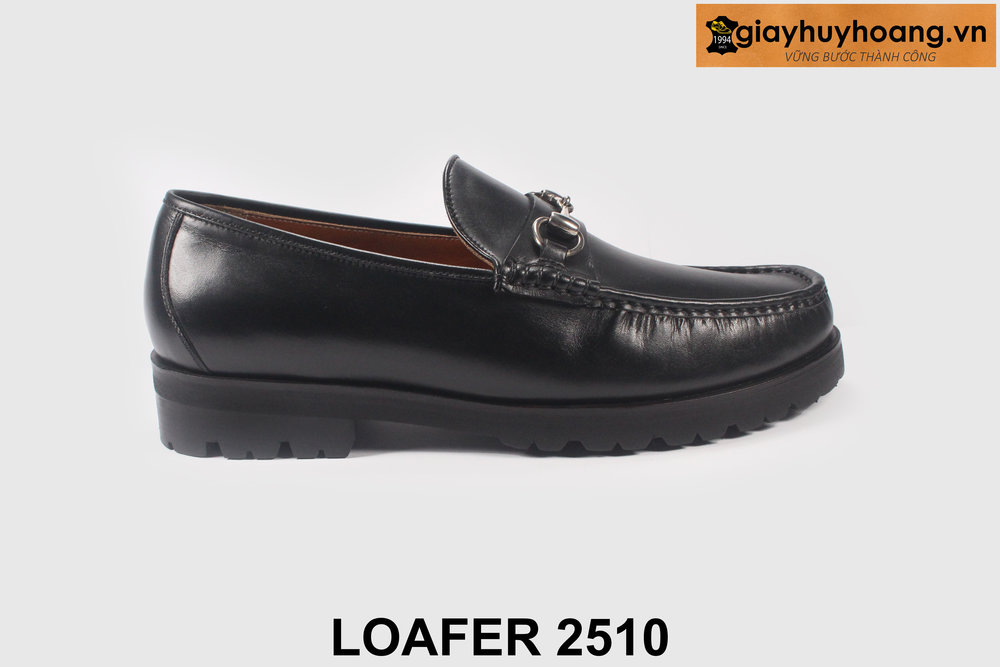 giay-luoi-da-nam-cong-so-thu-cong-loafer-2510-01 Giày lười nam đế cao su gai màu đen Chunky loafer 2510 001